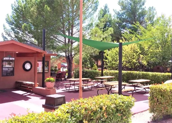 Pines Resort 5*